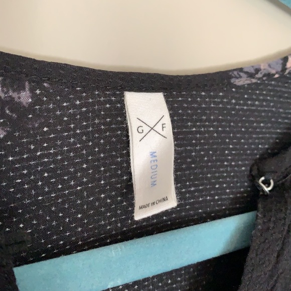 Gentle Fawn Floral Tunic- M - Picture 2 of 4